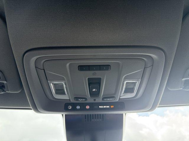 Photo of 2025 Summit White Chevrolet Silverado 2500