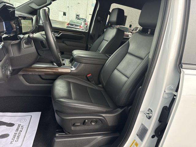 Photo of 2025 Summit White Chevrolet Silverado 2500