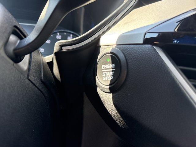 Photo of 2022 Atlas Blue Metallic Ford Escape