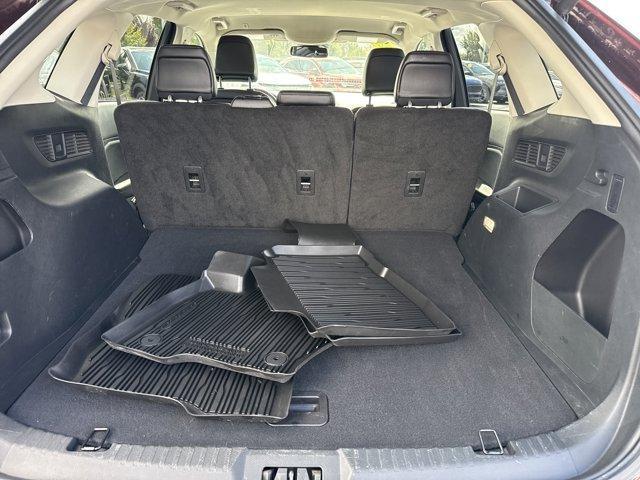 Photo of 2022 Burgundy Velvet Metallic Tinted Clearcoat Ford Edge