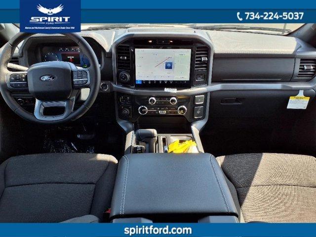 Photo of 2025 Oxford White Ford F-150