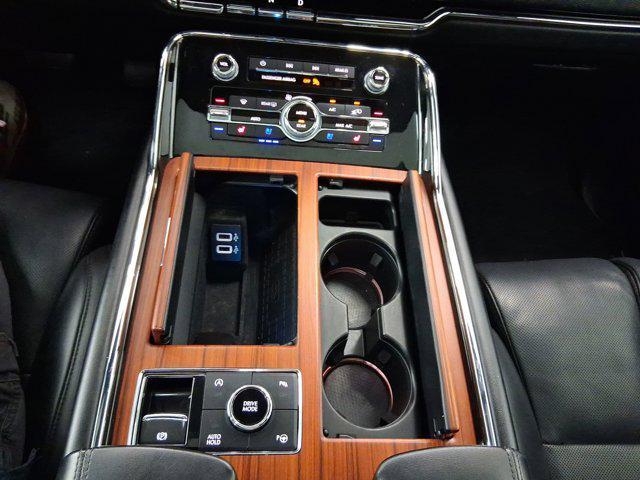 Photo of 2018 Iced Mocha Premium Colorant Lincoln Navigator