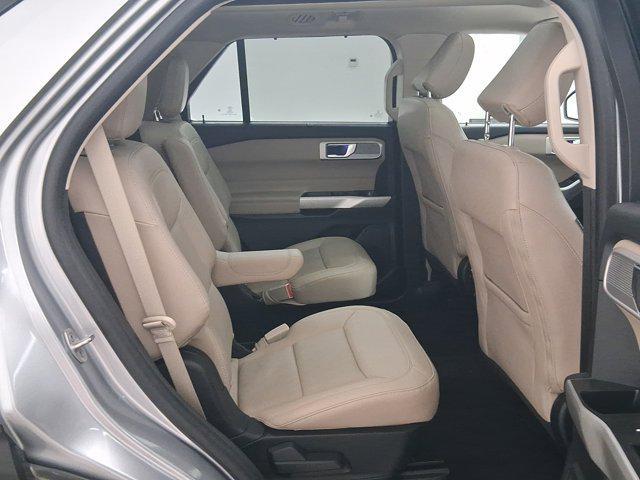 Photo of 2021 Iconic Silver Metallic Ford Explorer