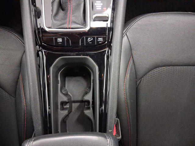 Photo of 2024 Diamond Black Crystal Pearlcoat Jeep Compass