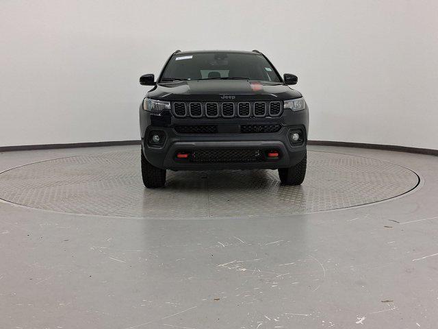 Photo of 2024 Diamond Black Crystal Pearlcoat Jeep Compass