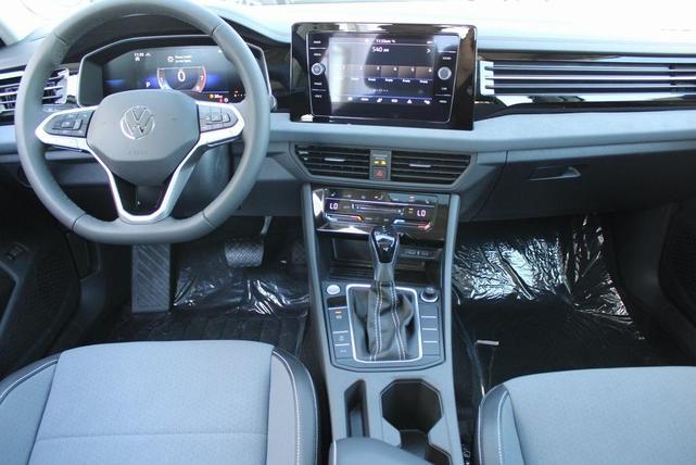 Photo of 2026 Pyrite Silver Metallic Volkswagen Jetta