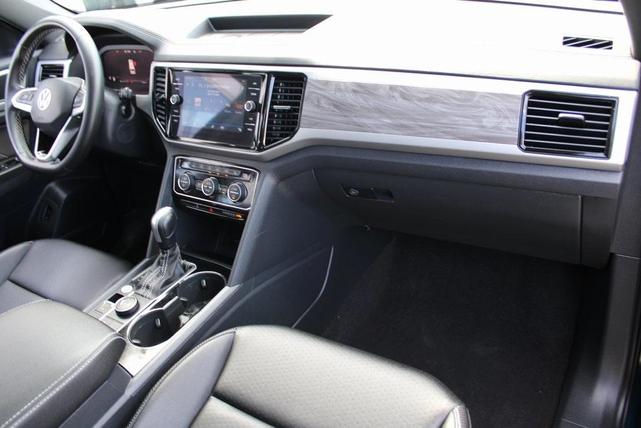Photo of 2023 Tourmaline Blue Metallic Volkswagen Atlas Cross Sport