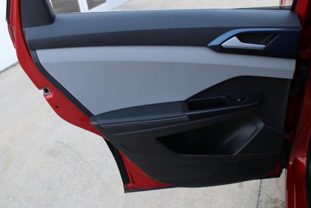 Photo of 2024 Kings Red Volkswagen Taos