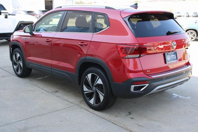 Photo of 2024 Kings Red Volkswagen Taos
