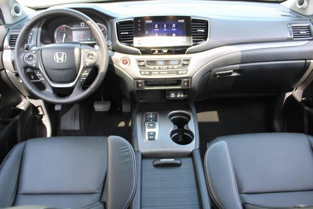 Photo of 2023 Platinum White Pearl Honda Ridgeline