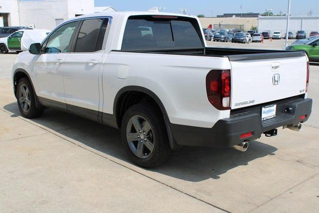 Photo of 2023 Platinum White Pearl Honda Ridgeline