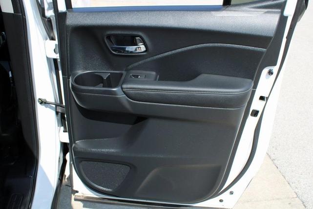 Photo of 2023 Platinum White Pearl Honda Ridgeline