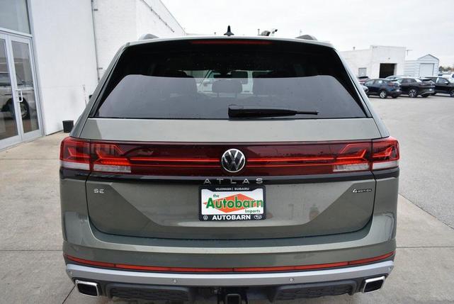Photo of 2025 Avocado Green Pearl Volkswagen Atlas