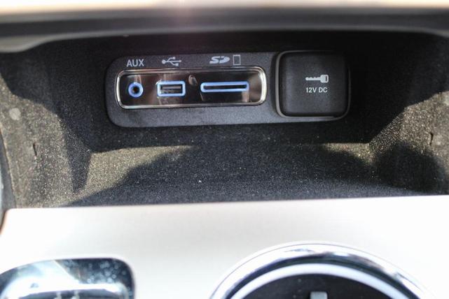 Photo of 2017 Granite Crystal Clearcoat Metallic Jeep Grand Cherokee
