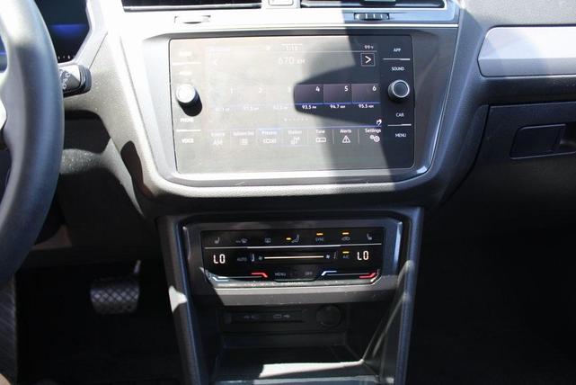 Photo of 2022 Pyrite Silver Metallic Volkswagen Tiguan