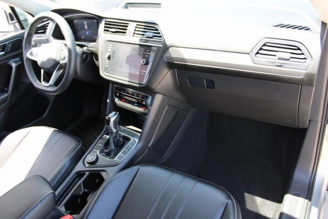 Photo of 2022 Pyrite Silver Metallic Volkswagen Tiguan