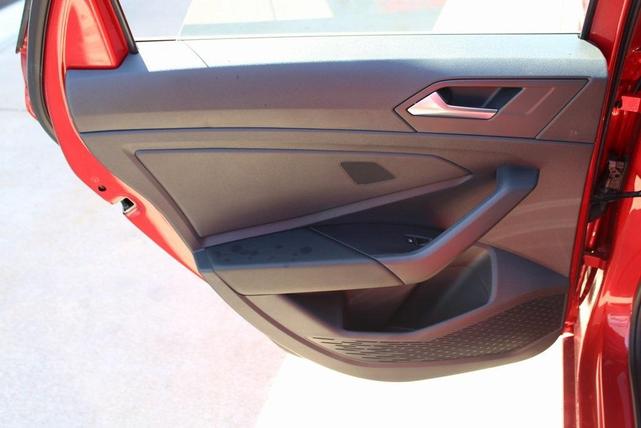 Photo of 2024 Kings Red Volkswagen Jetta