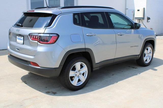 Photo of 2022 Billet Silver Metallic Clearcoat Jeep Compass
