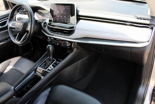Photo of 2022 Billet Silver Metallic Clearcoat Jeep Compass