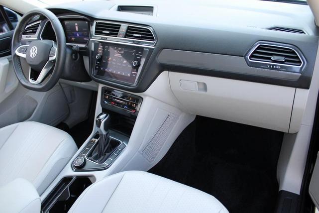 Photo of 2023 Atlantic Blue Volkswagen Tiguan