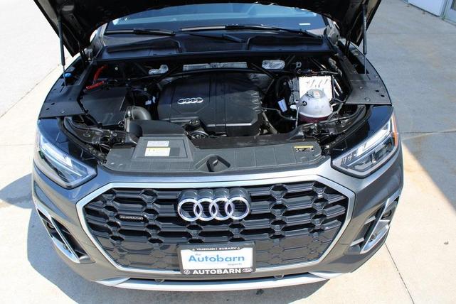 Photo of 2024 Daytona Gray Pearl Effect Audi Q5