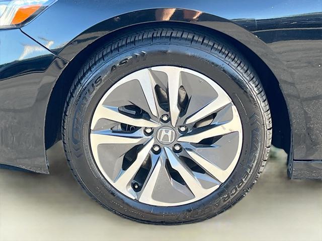 Photo of 2021 Crystal Black Pearl Honda Accord Hybrid