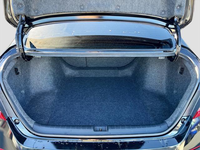 Photo of 2021 Crystal Black Pearl Honda Accord Hybrid