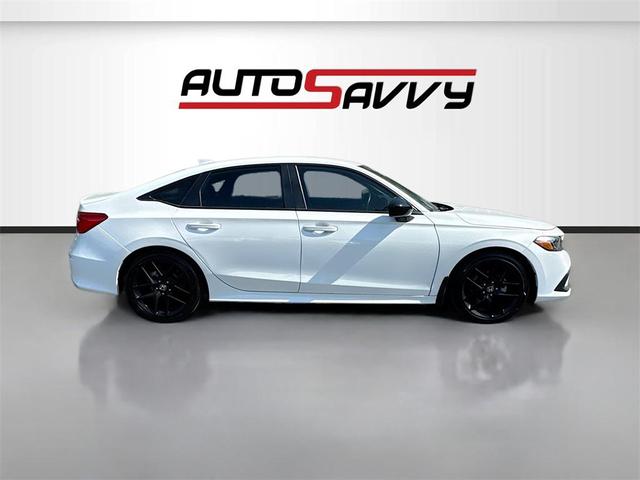 Photo of 2024 Platinum White Pearl Honda Civic