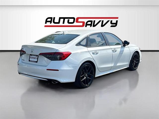Photo of 2024 Platinum White Pearl Honda Civic