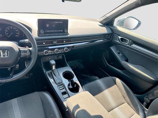 Photo of 2024 Platinum White Pearl Honda Civic