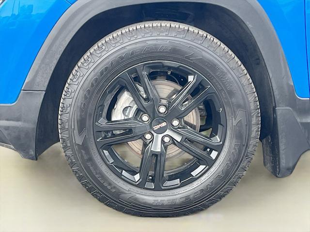 Photo of 2024 Riptide Metallic GMC Terrain