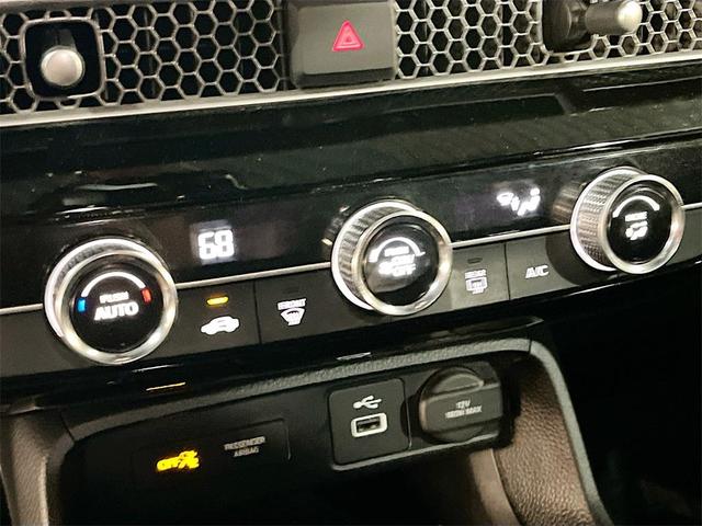 Photo of 2023 Crystal Black Pearl Honda Civic