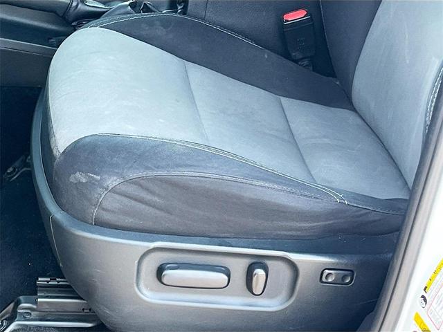 Photo of 2020 Super White Toyota Tacoma