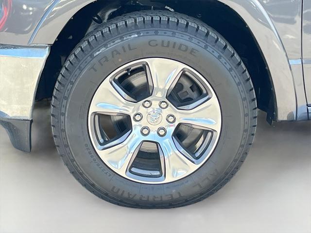 Photo of 2022 Granite Crystal Metallic Clearcoat RAM 1500