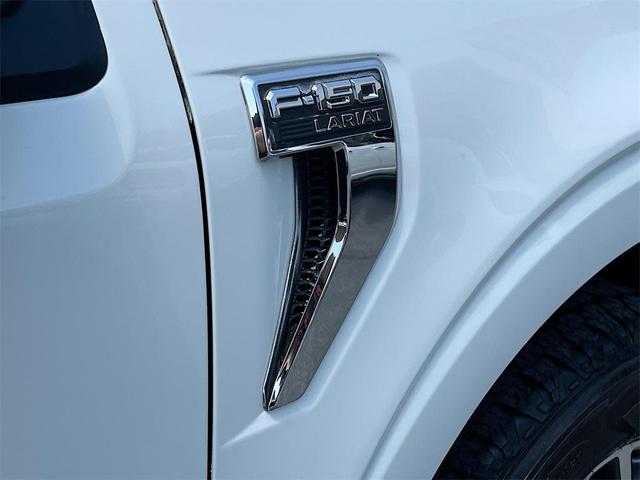 Photo of 2022 Star White Metallic Tri-Coat Ford F-150