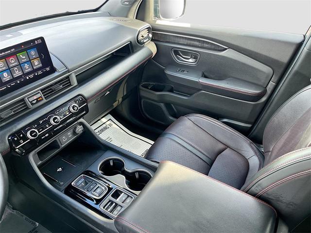 Photo of 2025 Crystal Black Pearl Honda Pilot