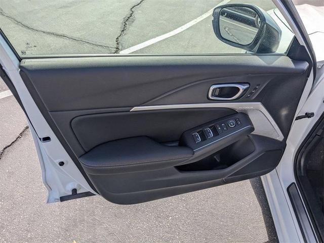 Photo of 2023 Platinum White Pearl Acura Integra