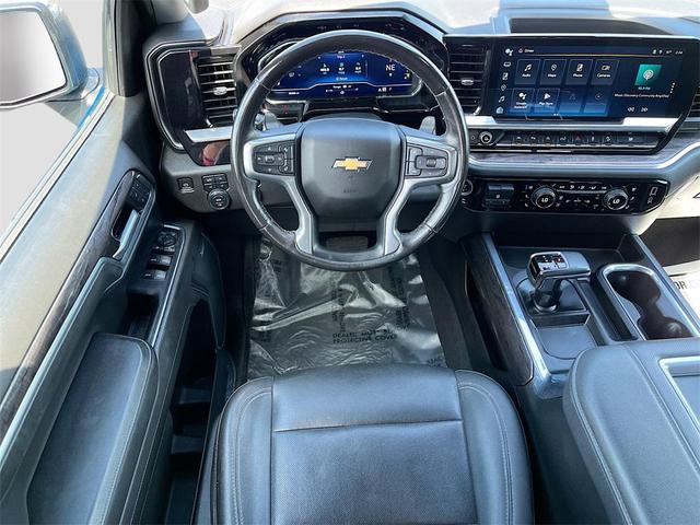 Photo of 2022 Glacier Blue Metallic Chevrolet Silverado 1500