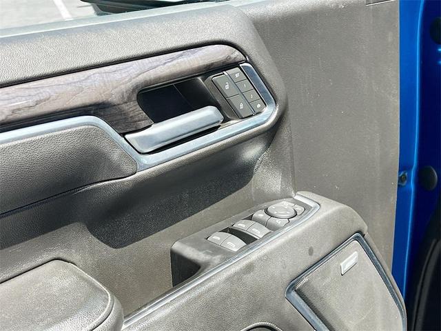 Photo of 2022 Glacier Blue Metallic Chevrolet Silverado 1500