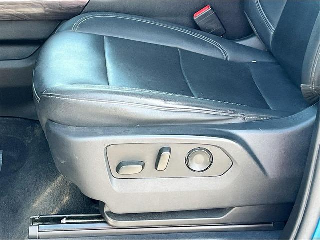 Photo of 2022 Glacier Blue Metallic Chevrolet Silverado 1500