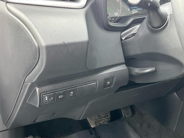Photo of 2024 Classic Silver Metallic Toyota Corolla Hybrid