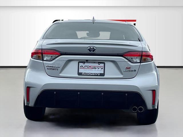 Photo of 2024 Classic Silver Metallic Toyota Corolla Hybrid
