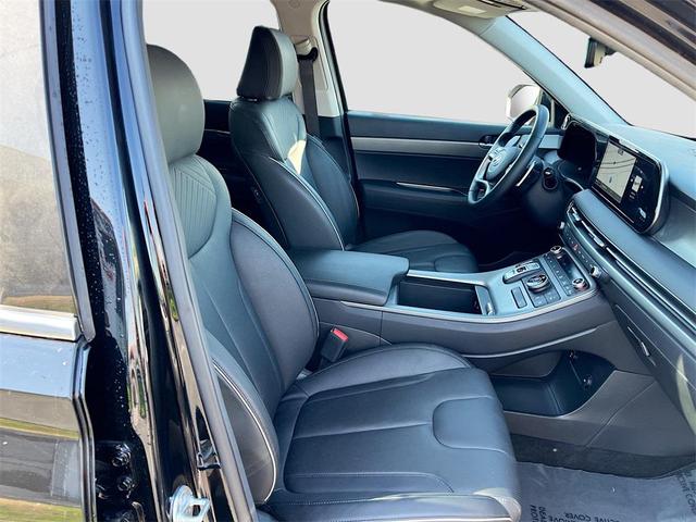 Photo of 2024 Abyss Black Pearl Hyundai PALISADE