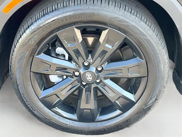 Photo of 2024 Abyss Black Pearl Hyundai PALISADE