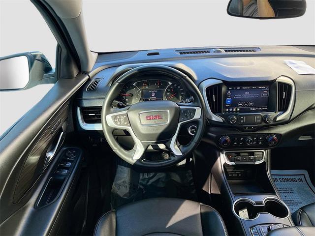 Photo of 2024 Summit White GMC Terrain