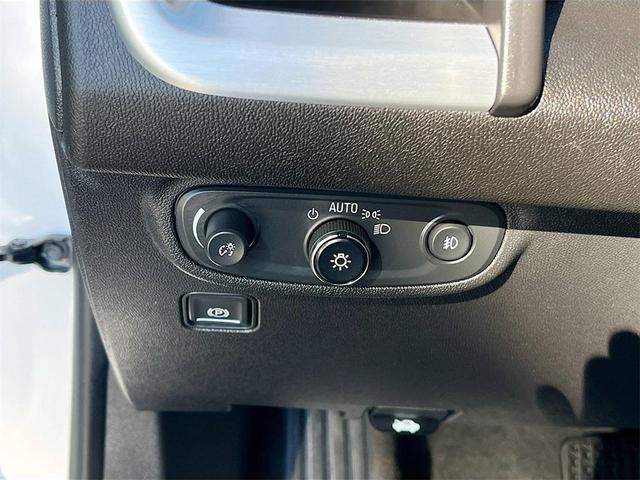 Photo of 2024 Summit White GMC Terrain
