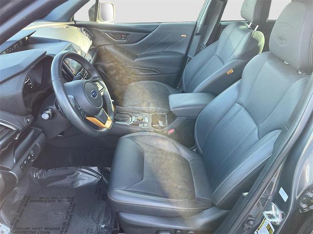 Photo of 2023 Magnetite Gray Metallic Subaru Forester
