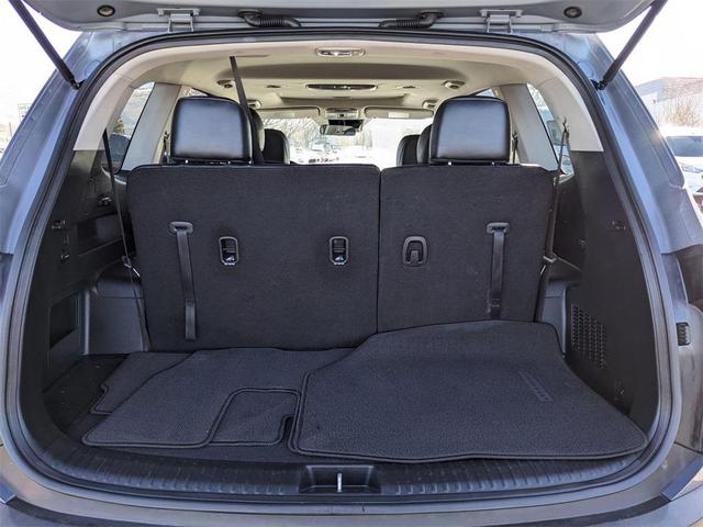 Photo of 2022 Everlasting Silver Kia Telluride