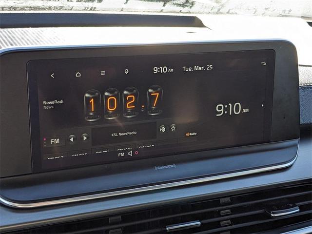 Photo of 2022 Everlasting Silver Kia Telluride