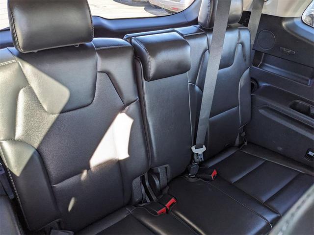 Photo of 2022 Everlasting Silver Kia Telluride